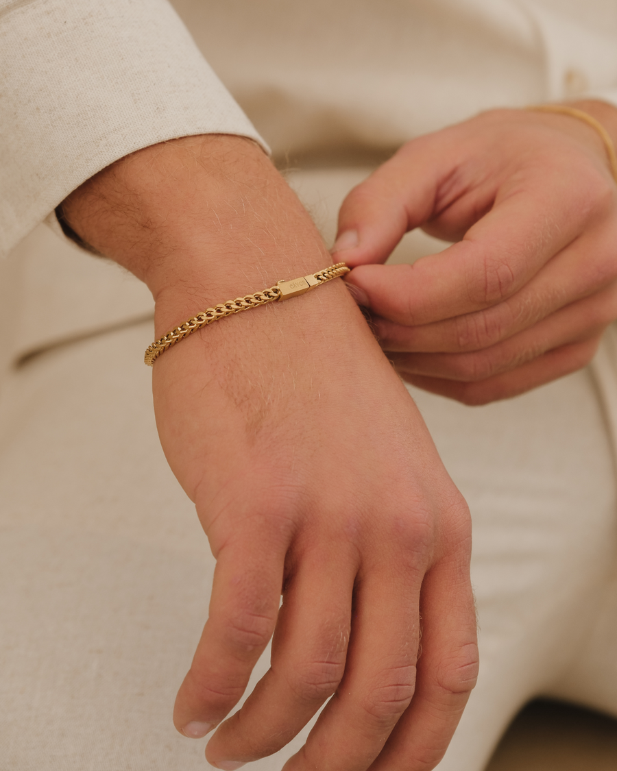 Valor | Square Bracelet
