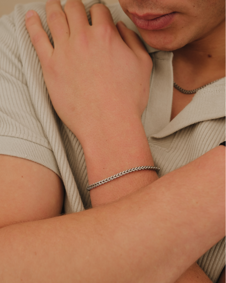 Valor | Square Bracelet