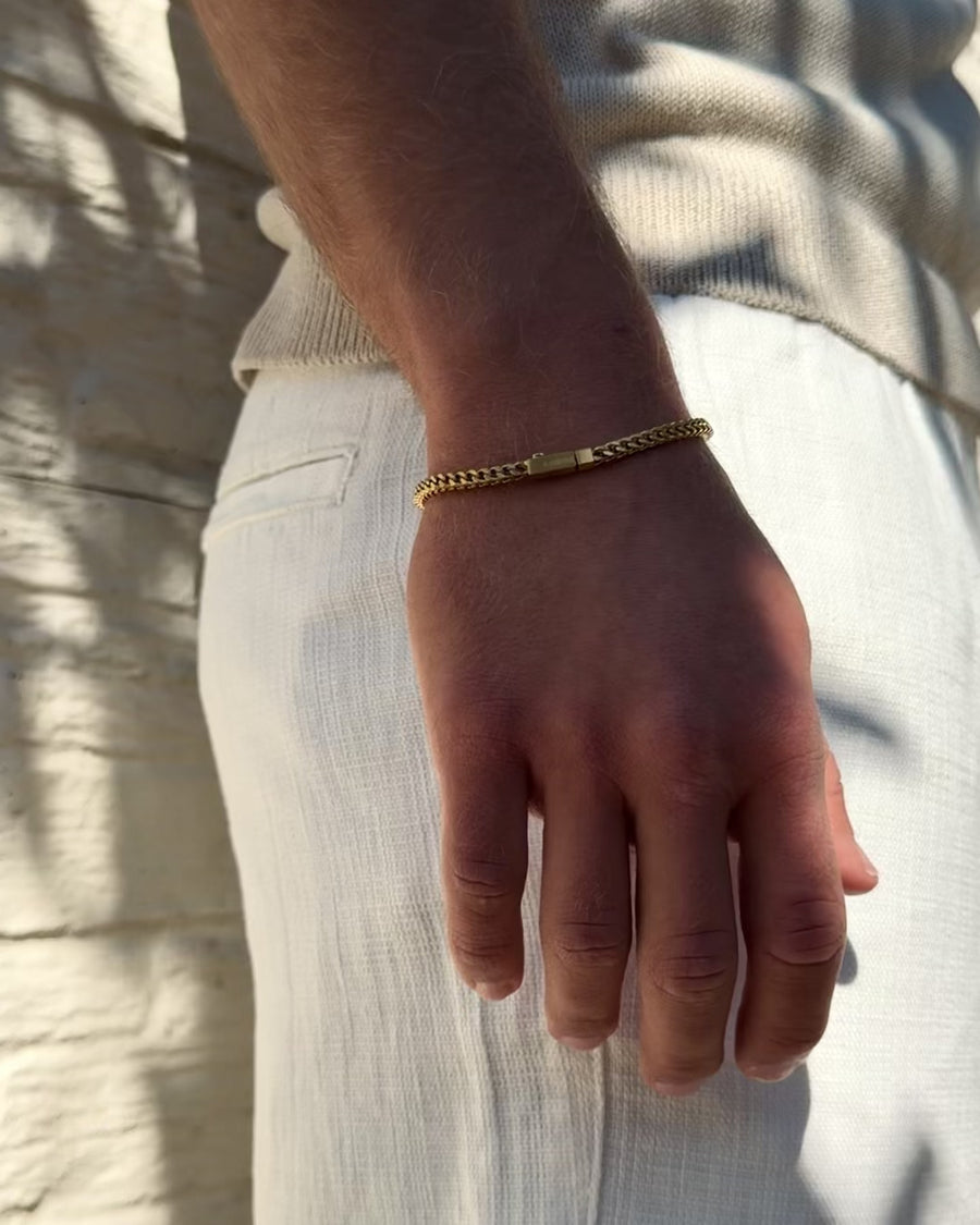 Valor | Square Bracelet