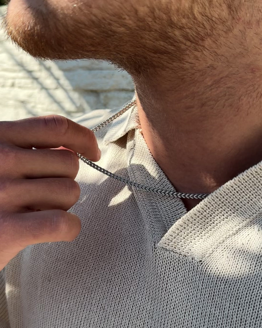 Valor | Square Necklace